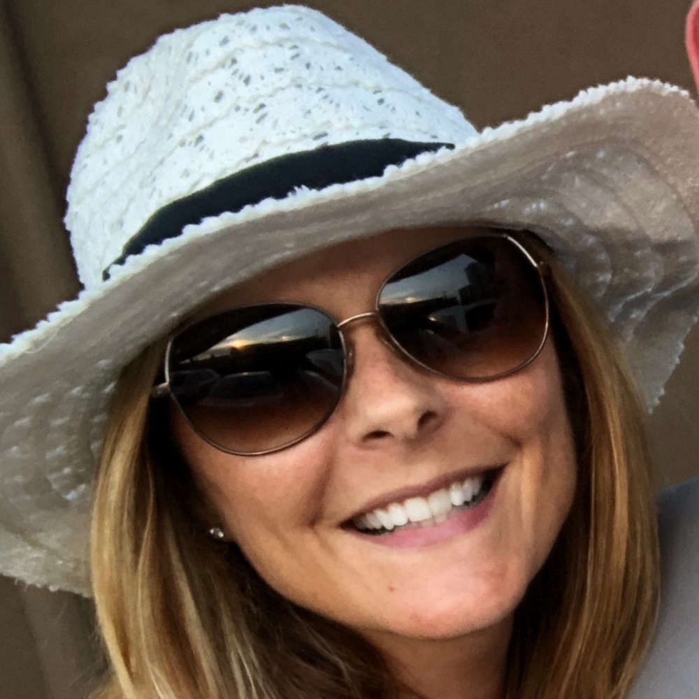 Meet your Posher, Stacy